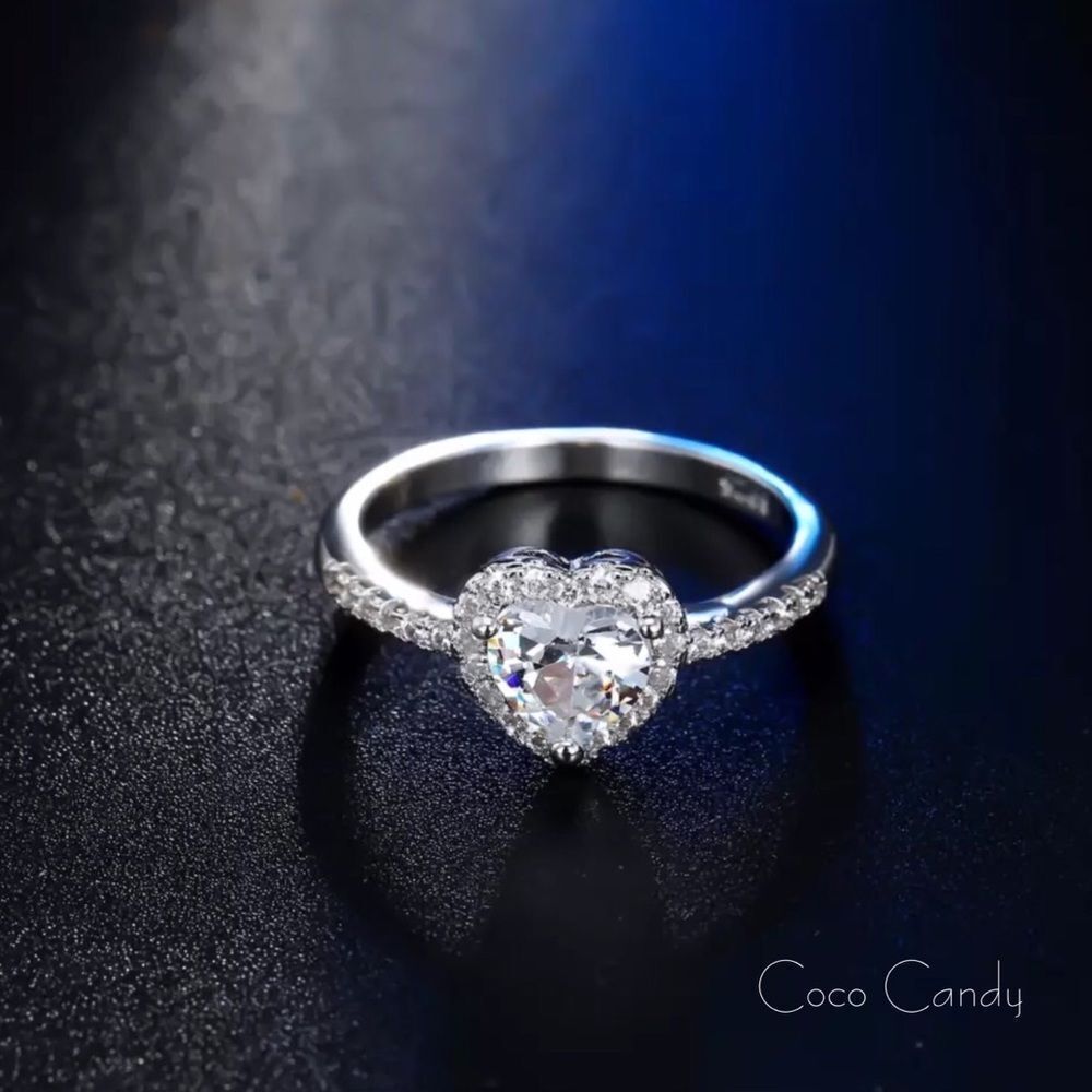 🆕Heart Shaped Crystal Ring - Picture 2 of 7
